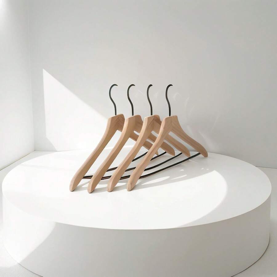 Perchas para traje de madera natural Brightroom™ 4 unidades - Organizadores de armario premium antideslizantes (Edición 2025) | Cedro de 1,2" de grosor con hombros acanalados, capacidad de 18 lb por percha, certificación FSC, perchas para faldas, artículos esenciales para el regreso a la escuela, decoración de la habitación, decoración del hogar, decoración del dormitorio, almacenamiento y organización, funda para teléfono, bikini, vestidos de verano para mujer, falda, vestido de verano, vestidos, uñas, jeans, blusas, vestido blanco, vestidos para mujer - 1 - Ver 1