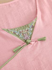 JIANHU Pastellrosa Leinen Boho Bluse - Sommer Blumen bestickte Oberteile | Obi Knoten Ausschnitt & grüner botanischer Saum für 4. Juli/Abschluss/Gartenfest | Weich & atmungsaktiv, locker geschnittenes Hemd - Pink - Übersicht 5