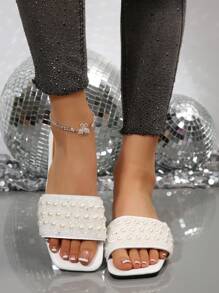 1 par de sandalias planas con aplicaciones de perlas para mujer de talla grande, elegantes y versátiles, de slip-on, antideslizantes y duraderas, aptas para el hogar, caminatas al aire libre, uso casual, vacaciones en la playa, lindas sandalias tipo chanclas de punta abierta, minimalistas, hermosas, color blanco, sandalias planas casuales