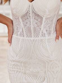 Elegant Lace Wedding Dress With Detachable Puff Sleeves, Mermaid Style With Train - White - View 10