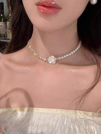 1 件奢华山茶花吊坠项链，镶嵌锆石和珍珠，精致的女士颈链款式