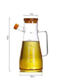 1pc Glass Oil Bottle, Transparent Material. Precise Markings Help You Scientifically Control Oil Amounts, Excellent Leak-Proof Design Eliminates Leakage Troubles. In The Kitchen, It Is A Quality Container For Storing Various Oils And Seasonings; Portable For Outdoor Barbecues, Camping And Picnics; Also A Helpful Companion During Rama Cooking, Thoughtful And Practical.