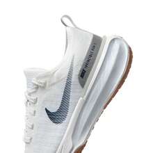 Nike Zapatillas de running WMNS ZOOMX INVINCIBLE RUN FK 3, con suela gruesa y amortiguación, zapatos deportivos de fitness para mujeres, zapatillas de correr en carretera, DR2660-107 - Gris - Ver 7