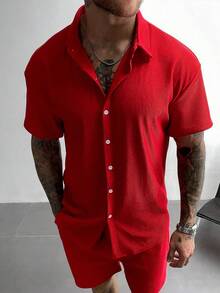 GloMan 男士纯色休闲两件套，采用纽扣门襟设计，宽松短袖衬衫搭配抽绳短裤，面料柔软略带弹性，舒适透气，适合街头穿着、日常休闲、周末外出、社交聚会等场合。红色度假两件套，情侣款，母亲节礼物佳选。 - 紅色 - 查看 5
