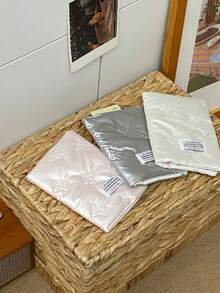 1个蝴蝶结压花女孩旅行护照包，文件收纳保护套，卡包，多功能手提包，柔软面料，可装护照、银行卡、登机牌、身份证、纸币，适合旅行、度假、送朋友