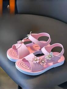 Sandalias de tacón abierto 2024 nuevas, suela blanda, estilo princesa para niñas y bebés, casual, antideslizante, con mariposa, para estudiantes, de moda, lindas, para verano