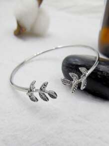 1pc Fashion Minimalist Leaf Decorative Open Bracelet Suitable For Girls To Wear