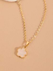 1pc Women's Fashionable Clover Pendant Necklace, Delicate Lightweight Luxury Necklace With Unique Design