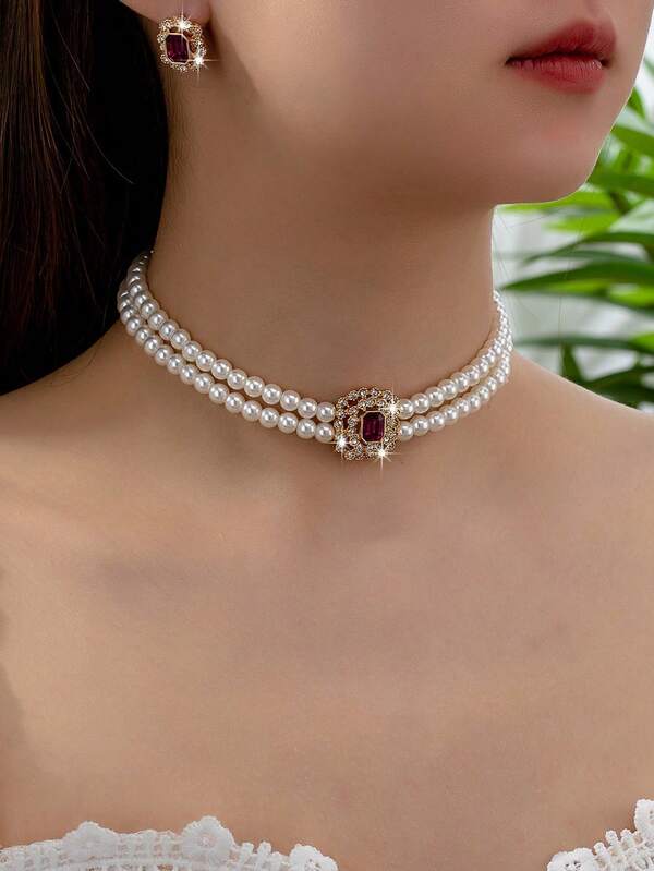 طقم مجوهرات فاخر من قلادة وأقراط مرصعة بالأحجار الكريمة والخرز الاصطناعي بتصميم هندسي مربع، مناسب للاستخدام اليومي والمناسبات للنساء