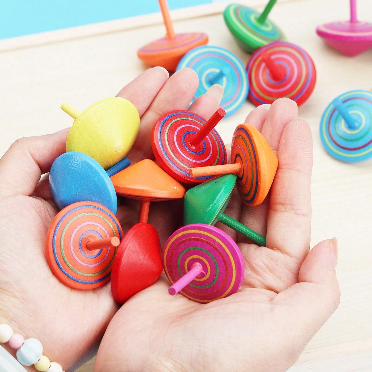 1/6/10/20 قطعة من الألعاب الخشبية الدوارة على الطا...