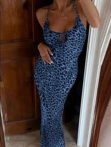 Figurbetontes Trägerkleid mit Leopard Muster und Schnürung