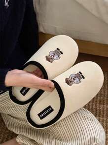 Zapatillas de interior unisex de primavera/verano XIXITIAO, diseño bordado de oso creativo para parejas, zapatillas de interior retro, zapatillas planas suaves y casuales, transpirables y que absorben la humedad para todo el año, unicolor cerrado con punta clásica y antideslizante para hombres y mujeres