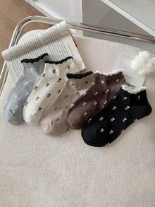 5 أزواج من الجوارب القصيرة للنساء، بتصميم ياباني مزود بحواف مموجة، جوارب ناعمة ومريحة وعصرية للحياة اليومية، متعددة الاستخدامات للاستعمال طوال العام