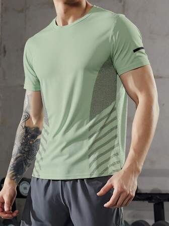 Camiseta holgada de cuello redondo, transpirable y de secado rápido para deportes y correr, de verano