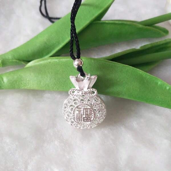1pc Fortune Bag Necklace, Silver Hollow Fortune Chinese Character Coin Pouch Pendant, Meaningful Gift For Mother's Day, Unisex