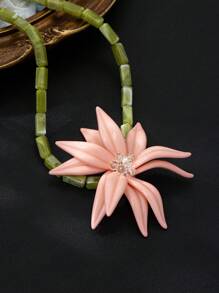 1pc Exaggeration Resin Flower Handmade Beaded Women Personalized Floral Pendant Necklace, Camellia 3D Party Necklace