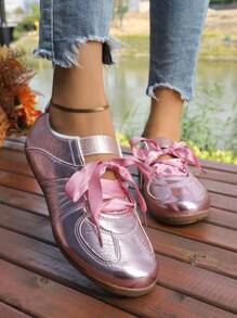 Nuove scarpe sportive casual da donna primavera-autunno 2025, con fiocco, di semplice e versatile stile fashion, di colori macaron