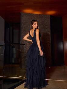 Long Party Dress With Sparkle And Cascading Skirt With V-Neckline - 藏蓝色 - 查看 4