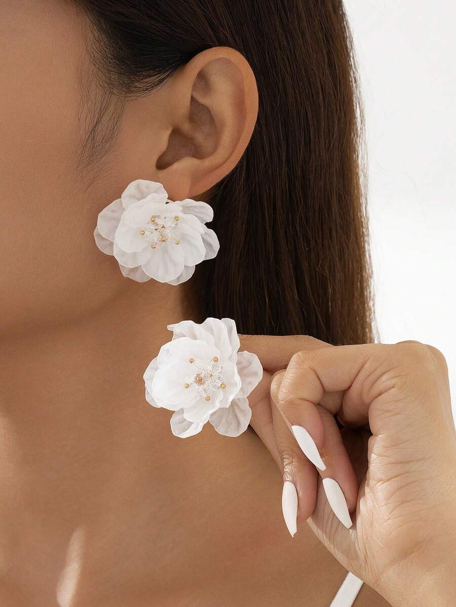 1 对浪漫不对称白色花朵形耳钉,适合女性婚礼、日常佩戴、旅行、度假的优雅礼物 - 白色 - 查看 1