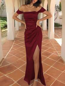 Vestido longo feminino liso com fenda lateral e amarração nas costas, ombro de fora, colado ao corpo, elegante, sexy, para festa, baile de noite - Borgonha - Ver 7