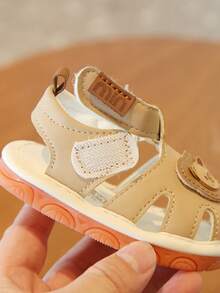 1 Pair Cute Cartoon Squeaky Shoes, Soft Bottom Comfortable Toddler Walking Shoes With Sound, Suitable For Indoor/Outdoor Baby Practice Walking, Fashionable & Minimalist Sandals - Khaki - View 4