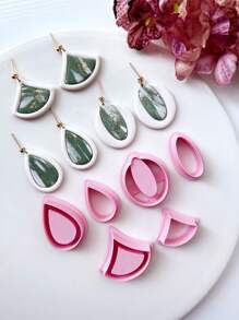 Moule d'oreille en argile douce en forme de goutte d'eau, coupe-biscuits en argile polymère, coupe-oreilles en argile douce pour la fabrication de bijoux en argile polymère, outils d'impression en argile polymère DIY, kit d'artisanat, pour la fabrication d'boucles d'oreilles faites main - convient aux débutants et aux artistes de bijoux, outil de fabrication de boucles d'oreilles à clous en argile polymère, kit de fabrication de bijoux en argile, moules à oreilles en argile, fabriqué en PLA