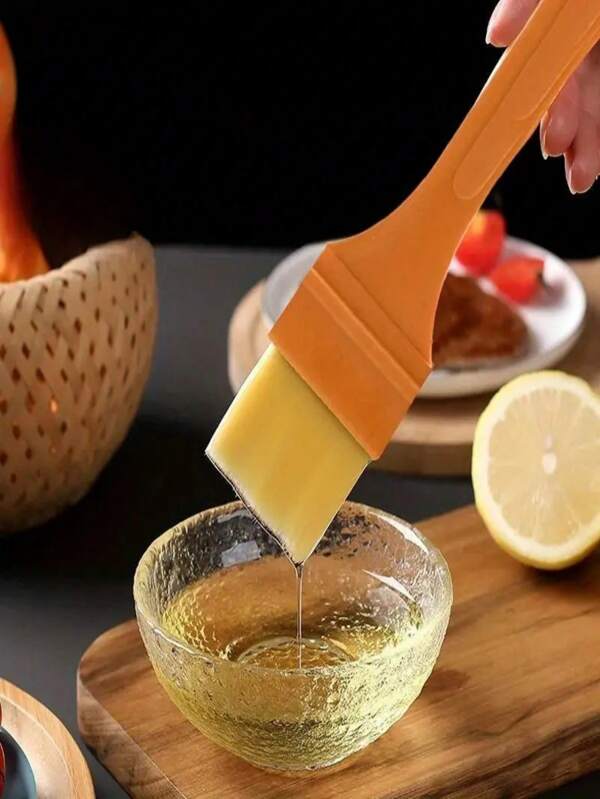 Pincel de silicona resistente al calor, apto para hornear y asar a la parrilla, cerdas que no se desprenden, pincel para aceite de hornear, cerdas rígidas, pincel plano para asar y untar pan, cepillo de cerdas amarillas finas, aplicable para hornear, utensilios de cocina, uso en el hogar y al aire libre, fácil de limpiar, sin olor, no se calienta al tacto, para asar al aire libre e interior (el color y el estilo pueden variar)