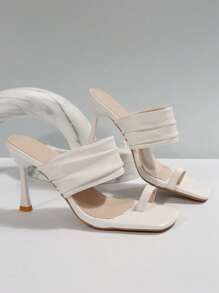 法式白色褶皱露趾坡跟凉鞋，女士新款时尚系带高跟凉鞋，夏季