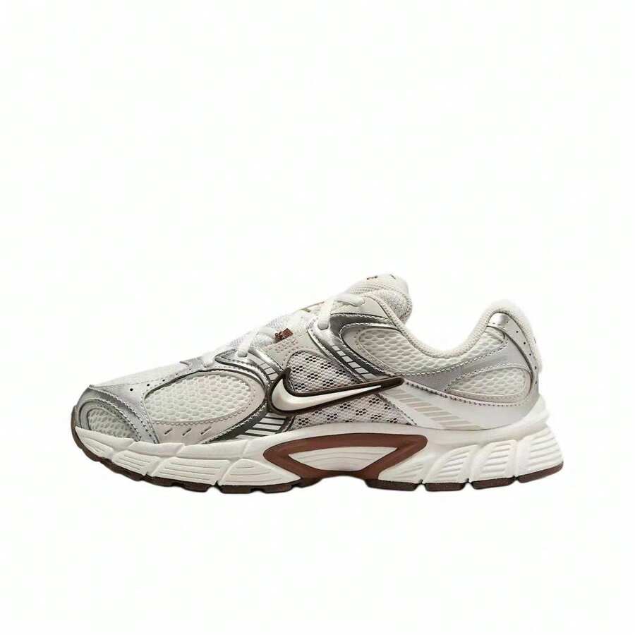 Nike V5 RNR 女士柔软、舒适、防滑、耐用低帮跑步鞋，白色和棕色 - 白銀 - 查看 1