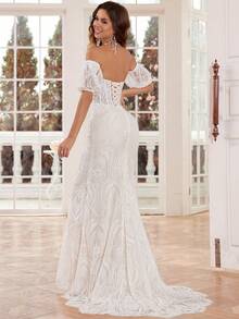 Elegant Lace Wedding Dress With Detachable Puff Sleeves, Mermaid Style With Train - White - View 3