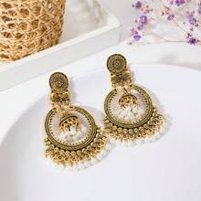 A Pair Of European And American Retro Christmas Element Alloy Circular Bell Stud Earrings For Women's Daily Wear