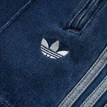 Adidas Originals Pantalones cortos tipo bermuda FIREBIRD de corte holgado, pantalones deportivos unisex - Denim Índigo - Ver 4