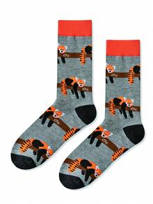 1 Pair Raccoon Pattern Fashionable Casual Mid-Calf Socks, Sports Style Couple Socks - Multicolor - View 3