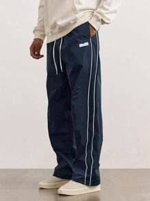 Pantaloni casual leggeri da uomo a gamba dritta con righe, abbigliamento sportivo alla moda, adatti per l'estate e il ritorno a scuola
