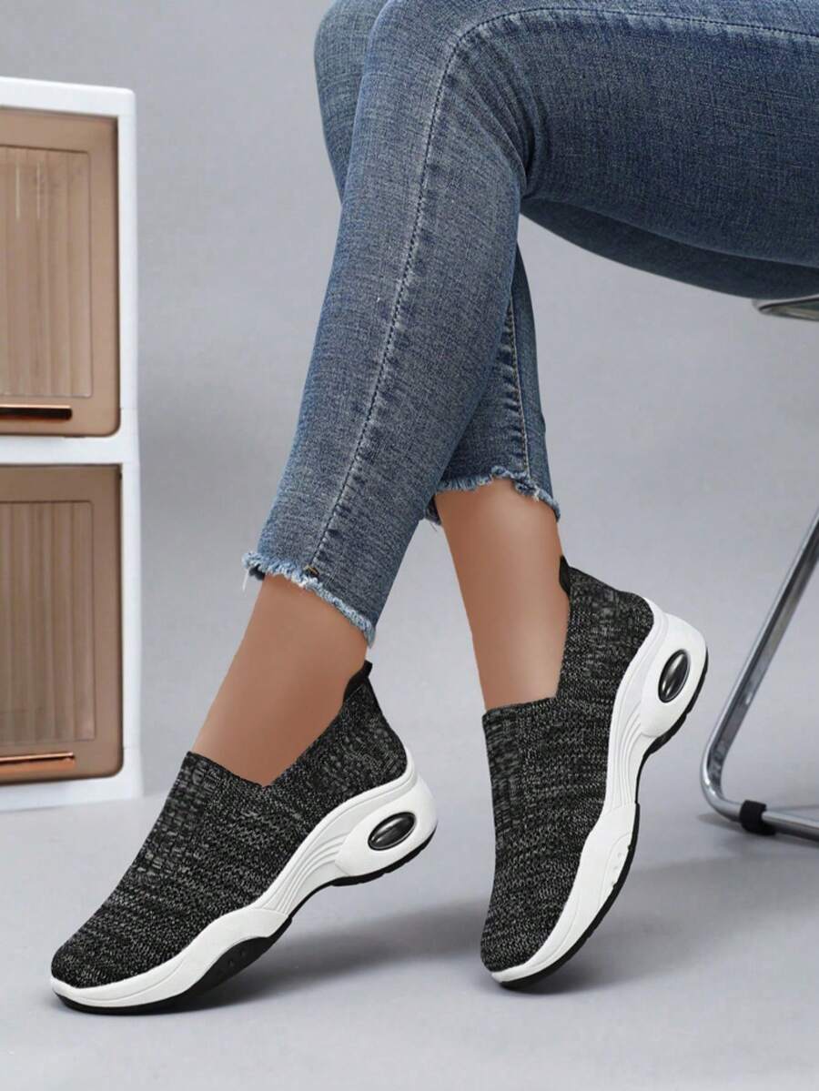 女士一脚蹬运动鞋 - 透气网眼运动鞋，女士舒适休闲气垫运动鞋，跑步慢跑鞋