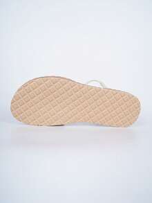 Sandálias rasteiras femininas, chinelos minimalistas com babados e tiras no tornozelo, calçados de praia casuais e confortáveis para festas na praia e atividades ao ar livre, estilo boêmio - Bege - Ver 6