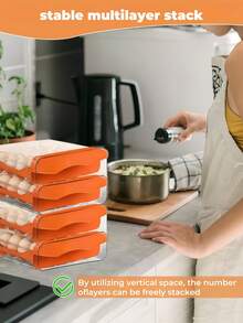 32个大容量鸡蛋收纳盒，采用优质PET材质，透明抽屉设计，带深槽和轨道，保持冰箱清洁有序，厨房必备收纳工具，适合万圣节、感恩节、圣诞节作为家庭厨师的礼物。