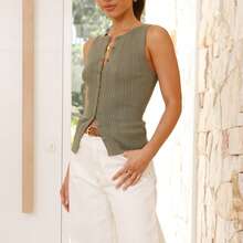 Women's Ribbed Knit Button Down Tank Tops Y2K Solid Color Sleeveless Round Neck Slim Fit Vests Shirts Summer Going Out Crop Tops Streetwear