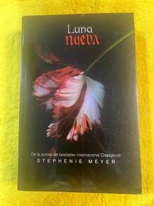 Luna Nueva (Libro, Saga Crepusculo, Novela romantica, Novela juvenil, BestSeller) - Libro único - Ver 2