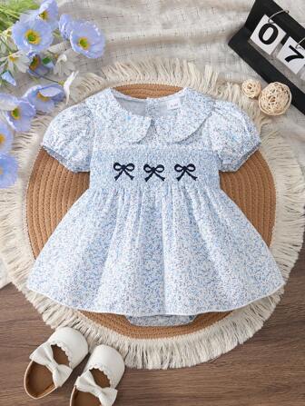 Robe de bébé fille style mignon et doux : col à fleurs Ditsy, volants, nœud, broderie