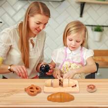 Juguete de simulación de cortar pan de madera divertido, empaquetado en cajas de colores, 5 formas diferentes de pan, tamaño adecuado para agarrar, juego interactivo padres-hijos, ¡apropiado para el Día de los Niños y juguetes de Halloween!