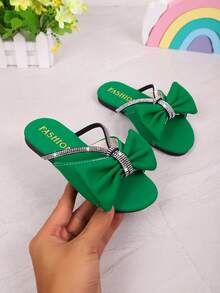 2025 Spring & Summer Children's Fashion Casual Outdoor Wear Butterfly Rhinestone Versatile Sandals, Kids' Beach Slippers - Green - View 1