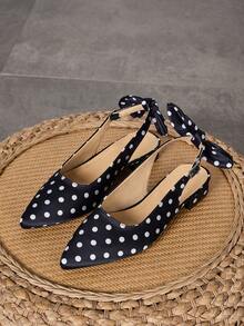 صنادل ذات كعب سميك من الساتان بنقشة نقاط للنساء ذوات الحجم الكبير، بتصميم أصبع قدم مدبب، باللون الأسود، بطراز فرنسي رجعي، مزينة بفيونكة، بدون ظهر، ماري جين، أحذية مريحة للربيع والصيف