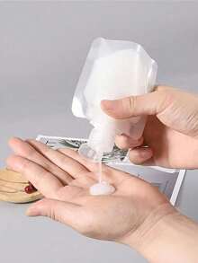 5 件旅行补充扁袋洗发水液体乳液分配袋化妆品补充扁袋旅行瓶套装 30ml/50ml/100ml 旅行收纳袋、化妆包、度假收纳袋、大容量化妆品收纳袋化妆盒、可容纳口红、刷子、护肤品、手机、硬币、小物品、适用于家庭、礼物、度假、节日、万圣节、圣诞节多功能用途、波西米亚风格、家居装饰 - 彩色 - 查看 4