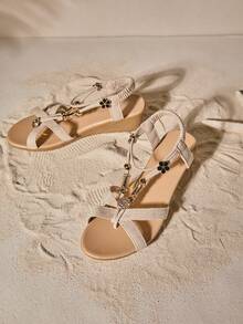 Tropiscape Damen Plateau-Keilsandalen mit metallischen Verzierungen und offenem Absatz, Valentinstag, Herbst, Weihnachten, Weihnachtsgeschenke - Beige - Übersicht 1