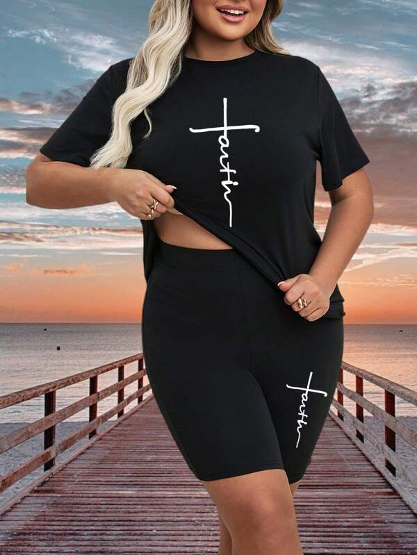 Große Größen 2-teiliges Set für Damen bestehend aus Lässig T-Shirt + Sport Shorts - Buchstaben Muster, Kurzarm, Shorts Set, geeignet für Sport, Sommer