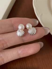 1 对小巧精致、百搭、清新优雅的 925 纯银淡水仿珍珠贝壳耳环，适合女性日常佩戴、海滩度假或玩耍时佩戴 - 銀色 - 查看 8