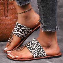 Classic European And American Summer Beach Flat Sandals, Fashionable And Versatile. Wear Them And Become The Hottest Lady In Summer