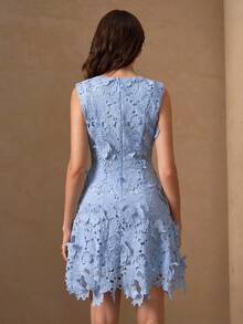 优雅 3D 花卉迷你圆领连衣裙，后背拉链，水钻链条，修身迷人，奢华