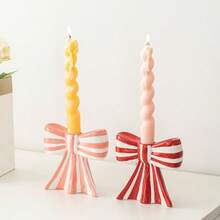 1 pieza El nuevo candelabro con lazo es de un clásico a rayas blancas y negras, un soporte para vela aromática de cerámica con lazo femenino. Es un artículo decorativo para la sala de estar y el comedor